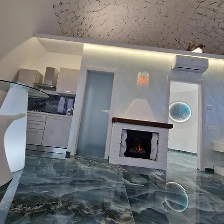 The Igloo *
